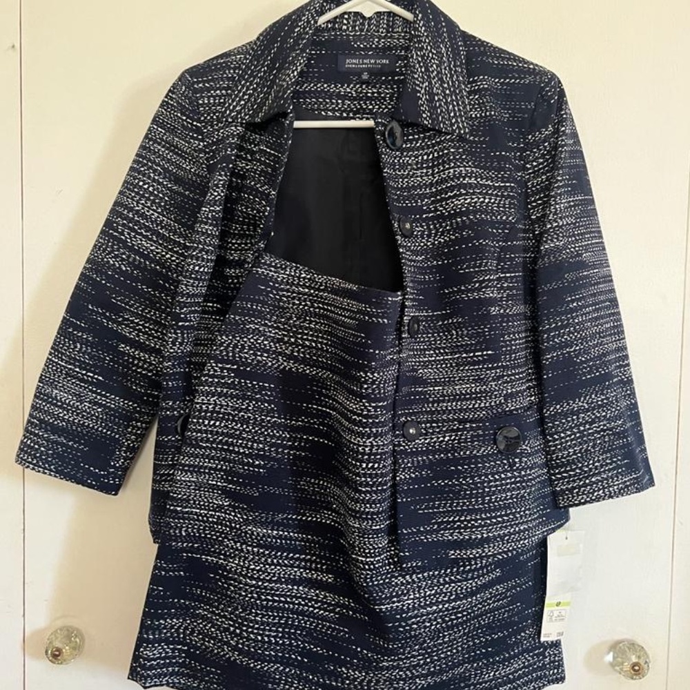 Jones New York Women 2pc Blue & White Skirt Suit *NEW*